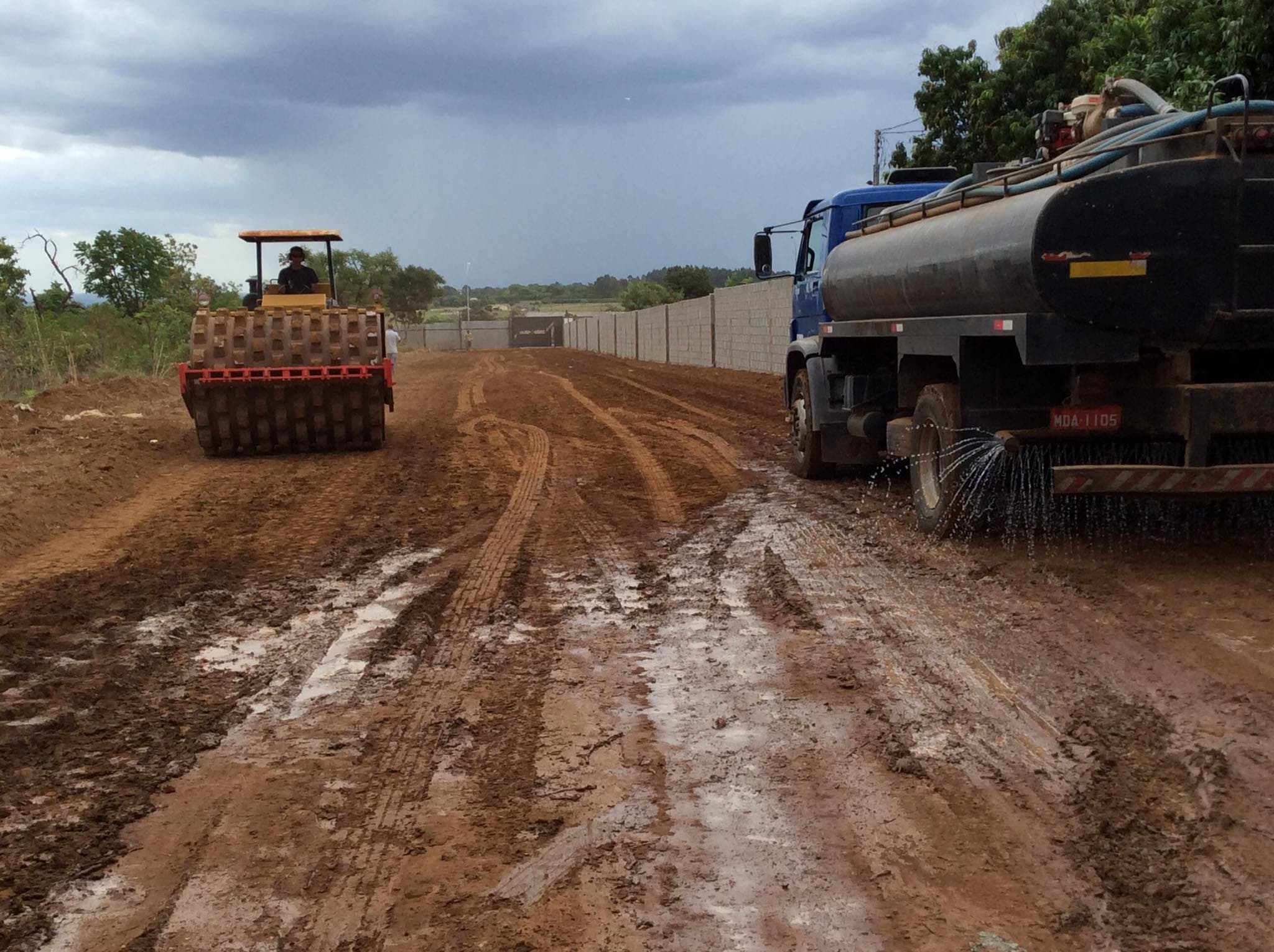 Irrigação e Terraplanagem com água potável em Brasília
